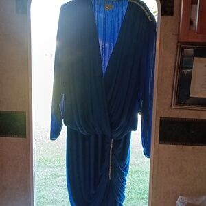 Nightworks 80's silky fabulous formal size 18